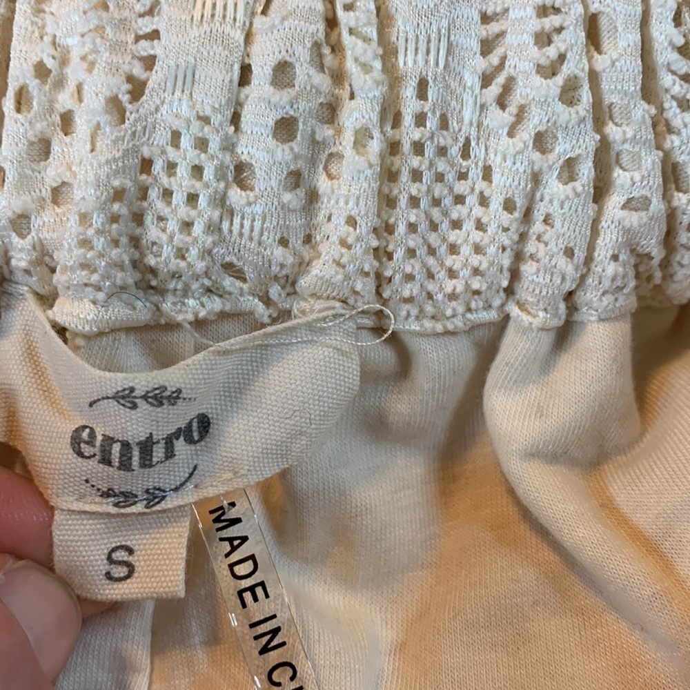 Entro Cream Lace Adjustable Overall Shorts - Picture 6 of 7